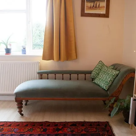 Apartamento 2 Bedroom Boho With Garden Bristol